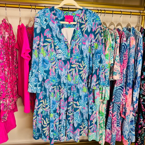 NO FOR SALE Lilly Pulitzer collection there are all NO FOR SALE - Picture 9 of 15